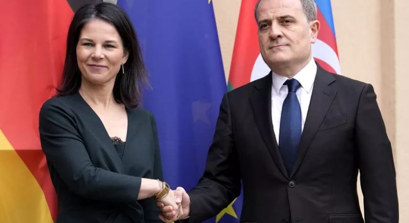 ბერლინში ერთმანეთს აზერბაიჯანისა და სომხეთის საგარეო საქმეთა მინისტრები შეხვდნენ