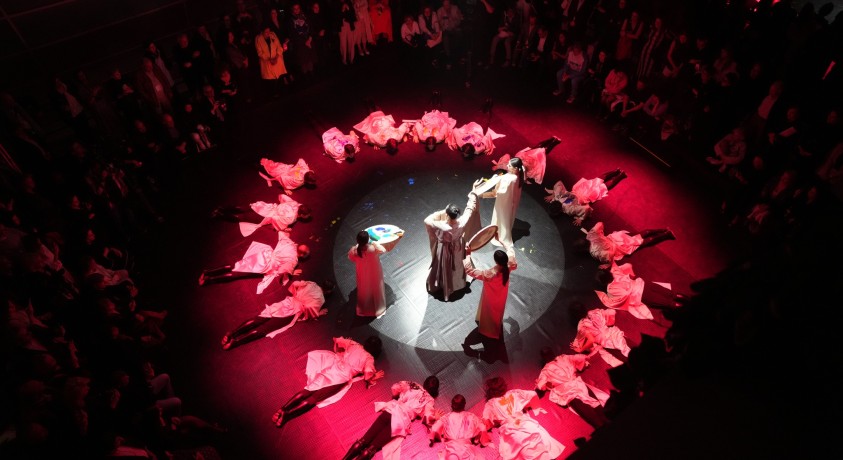 სალომე ზურაბიშვილმა თბილისის თანამედროვე ხელოვნების ბაზრობა გახსნა