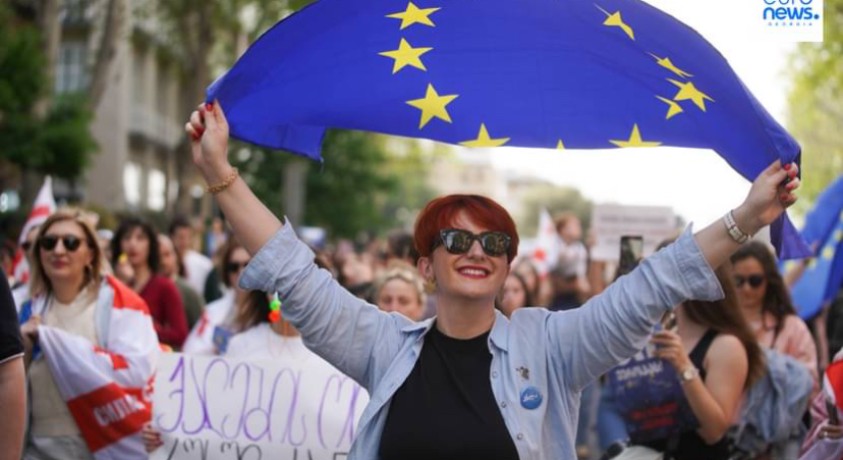 „ქალები ვირჩევთ ევროპას“ – საქართველოს რამდენიმე ქალაქში საპროტესტო აქცია მიმდინარეობს