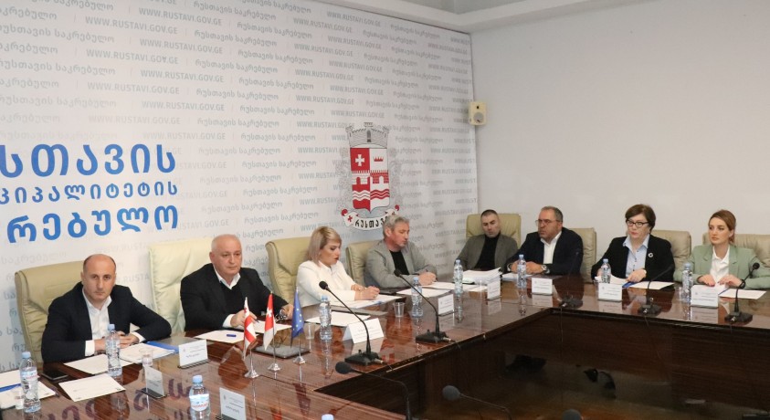 რუსთავის საკრებულოს თავმჯდომარე იმპიჩმენტით გადააყენეს