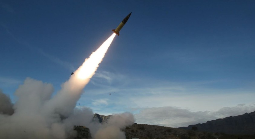 აშშ-მა უკრაინას ფარულად გადასცა შორ მანძილზე მოქმედი ATACMS-ის რაკეტები