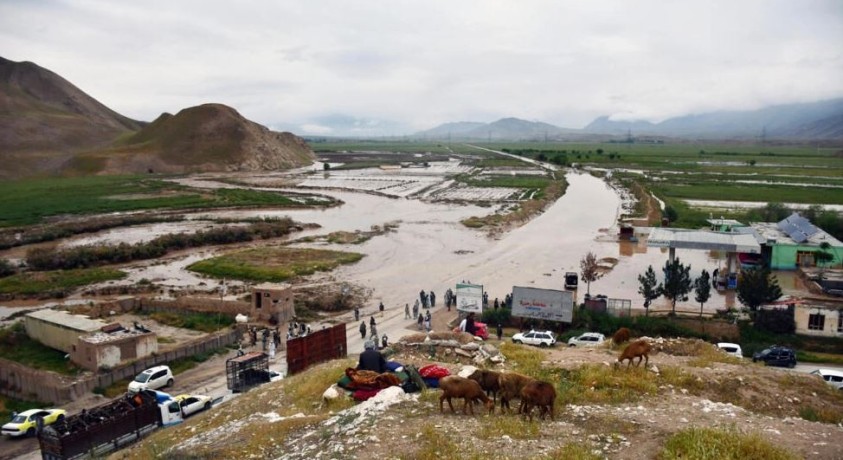 წყალდიდობის გამო ათიათასობით ავღანელი საცხოვრებლის გარეშე დარჩა