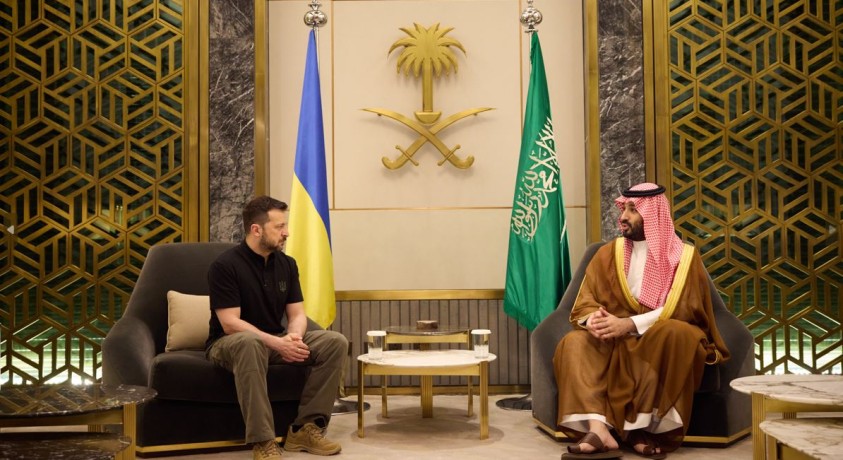 უკრაინის პრეზიდენტი ვოლოდიმირ ზელენსკი საუდის არაბეთში ჩავიდა