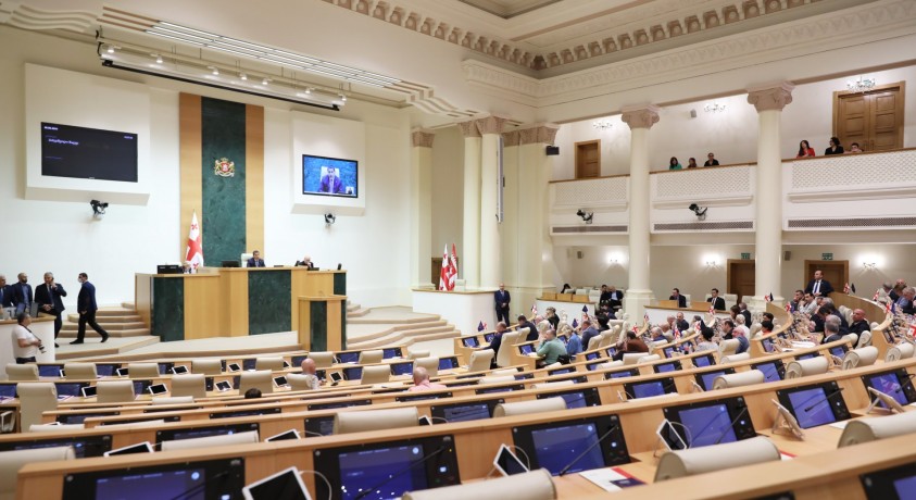 პარლამენტში ე.წ. ლგბტ პროპაგანდის წინააღმდეგ საკანონმდებლო პაკეტი განიხილეს