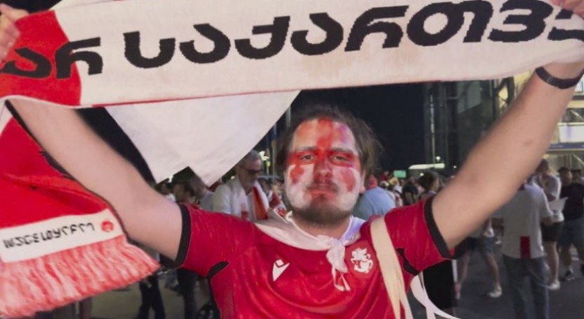 გამარჯვების შემდეგ ქართველი ქომაგებით სავსე იყო გელზენკირხენის ქუჩები