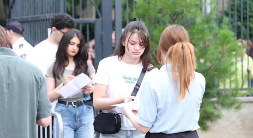 ერთიანი ეროვნული გამოცდები დაიწყო