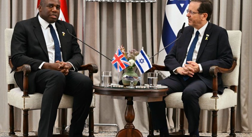 ბრიტანეთის საგარეო საქმეთა ახალი მინისტრი ახლო აღმოსავლეთს ლონდონის ახალი გზავნილებით ეწვია