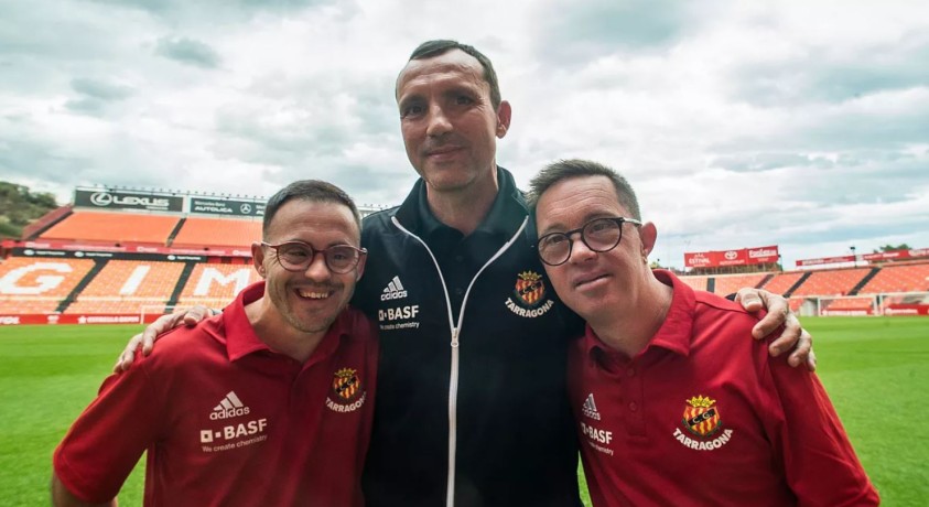 საფეხბურთო ლიგა შეზღუდვების გარეშე