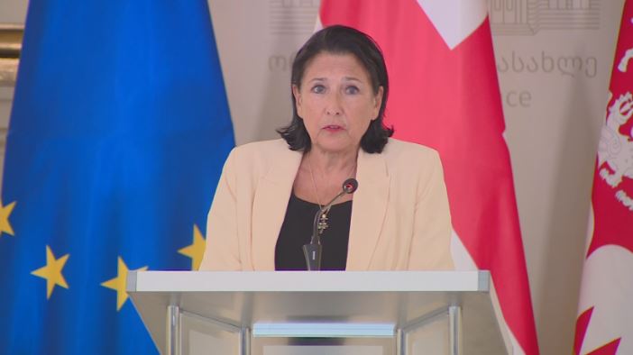 პრეზიდენტმა პარლამენტის არჩევნები 26 ოქტომბერს ოფიციალურად დანიშნა