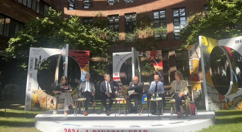 „გარდამტეხი წელი” – თბილისის მე-8 საერთაშორისო კონფერენცია მიმდინარეობს