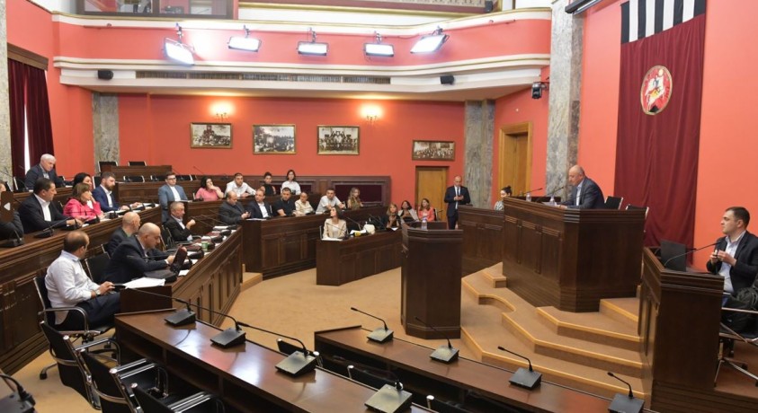 „ოჯახური ღირებულებებისა და არასრულწლოვანის დაცვის შესახებ“ კანონპროექტი იურიდიულმა კომიტეტმა მეორე მოსმენით მიიღო