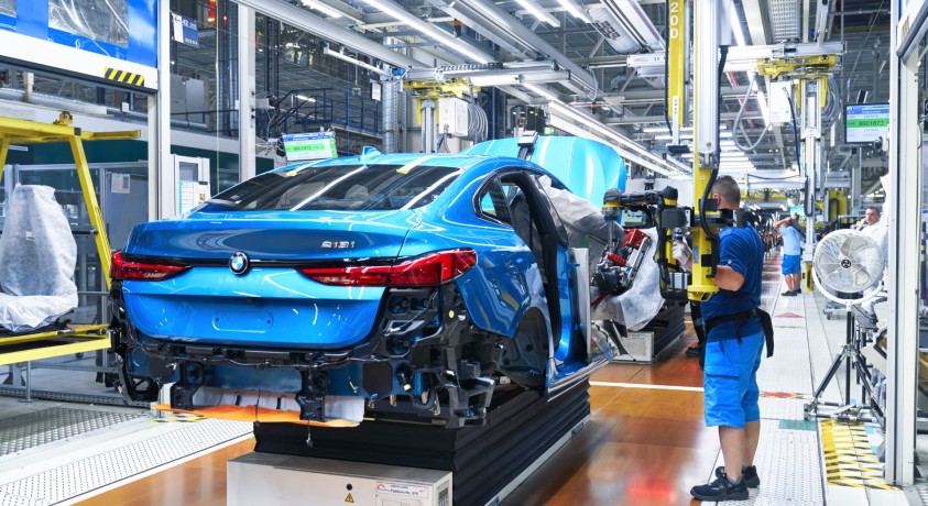 კომპანია BMW დახარვეზებულ მანქანებს უკან იბრუნებს