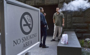ევროკომისიამ წარადგინა შეთავაზება ზოგიერთ გარე სივრცეში თამბაქოს მოწევის შეზღუდვაზე