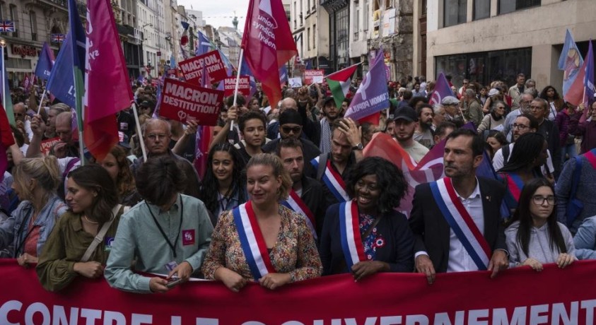 საფრანგეთში ადგილობრივები ახალი მემარჯვენე-ცენტრისტული მთავრობის ჩამოყალიბებით იმედგაცრუებული არიან