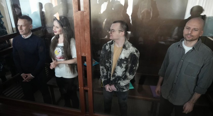 მოსკოვში ოთხ ჟურნალისტს ასამართლებენ