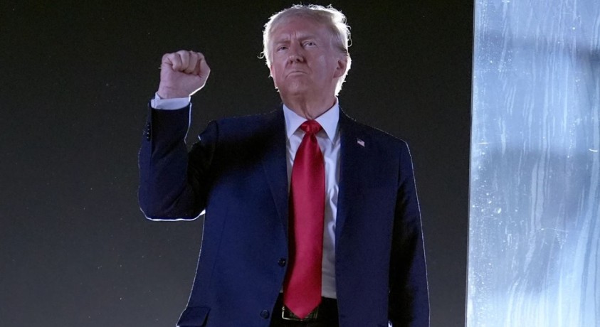 მკვლელობის მცდელობიდან 12 კვირის შემდეგ, დონალდ ტრამპი პენსილვანიაში ამომრჩეველს კვლავ შეხვდა