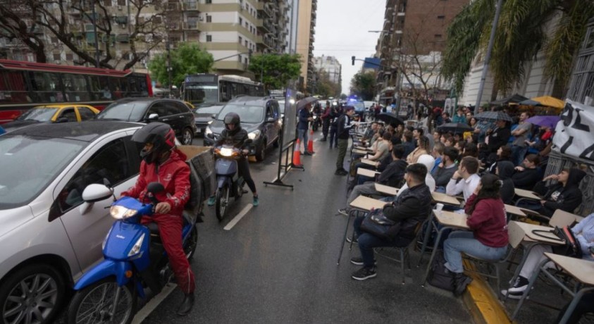 არგენტინის პრეზიდენტმა უნივერსიტეტებისთვის დაფინანსების გაზრდის კანონპროექტს ვეტო დაადო