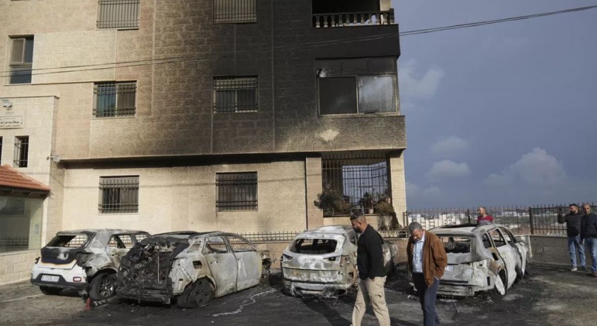 პალესტინელი ოფიციალური პირები დასავლეთ სანაპიროზე მცხოვრებ ისრაელელებს თავდასხმაში ადანაშაულებენ