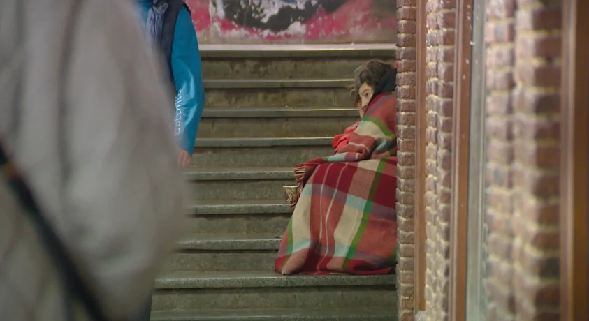 უსახლკარობა საქართველოში – რას სთავაზობს სახელმწიფო სახლის გარეშე დარჩენილებს?