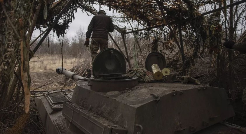 შესაძლო მოლაპარაკებების წინ, უკრაინა ფრონტზე პოზიციების გაძლიერებას ცდილობს