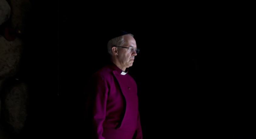 სექსუალურ ძალადობასთან დაკავშირებული სკანდალის გამო გადადგა ინგლისის ეკლესიის წინამძღვარი