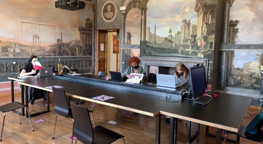 პანდემიის შედეგები განსაკუთრებულად მძიმედ ქალებმა იგრძნეს