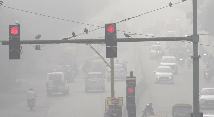 ჰაერის დაბინძურების გამო ნიუ-დელიში ძლიერი ნისლია