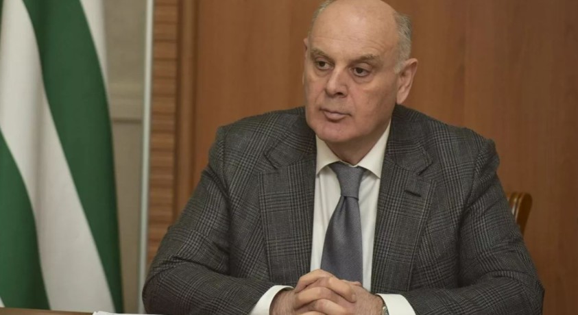ოკუპირებული აფხაზეთის ე.წ. პრეზიდენტი გადადგა