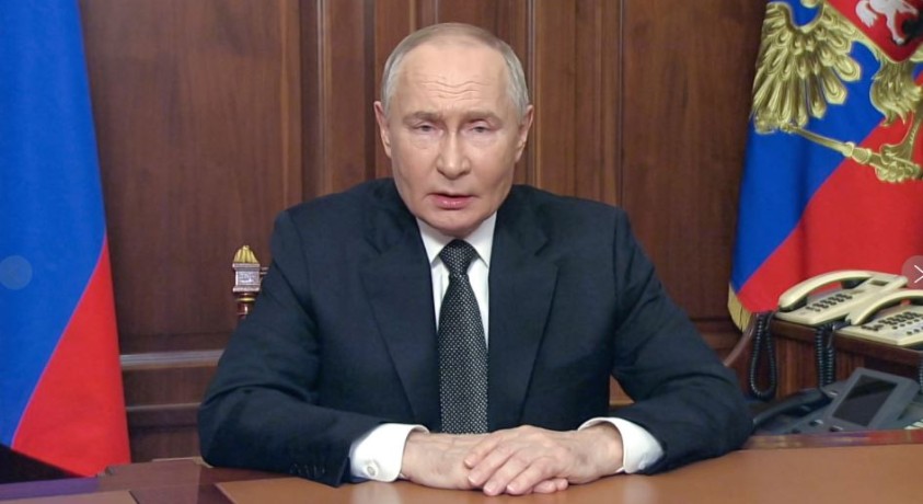 ვლადიმერ პუტინი აცხადებს, რომ უკრაინას ახალი ბალისტიკური რაკეტით შეუტიეს
