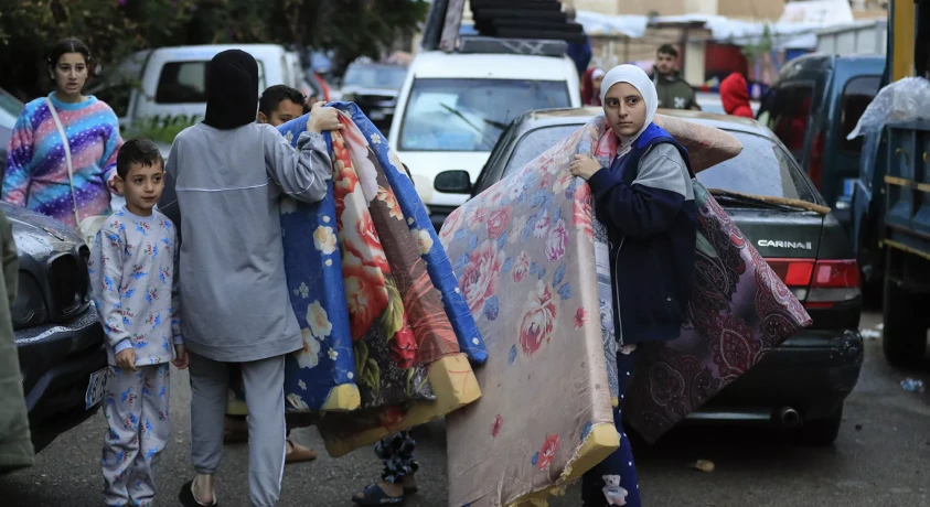 “სახლში ვბრუნდებით” – ცეცხლის შეწყვეტის შემდეგ, ლიბანის მაცხოვრებლები ქვეყნის სამხრეთში ბრუნდებიან