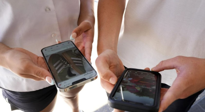 ავსტრალიაში 16 წლამდე ბავშვებისთვის სოციალური მედიის გამოყენება იკრძალება