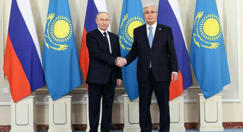 ვლადიმერ პუტინი ასტანაში ყაზახეთის პრეზიდენტ ყასიმ-ჟომართ თოყაევს შეხვდა