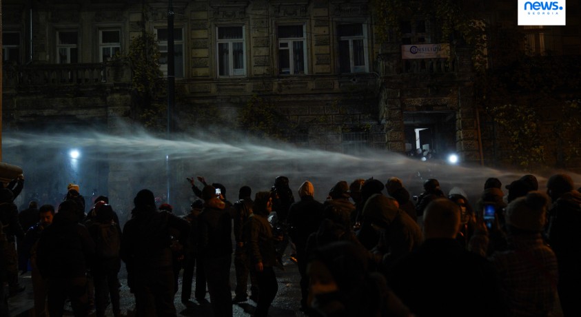 საია: აქციებზე დაკავებულთა დიდი ნაწილი პოლიციის მხრიდან სასტიკ მოპყრობასა და ფსიქოლოგიურ ძალადობაზე საუბრობს