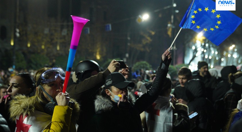 პროტესტი გრძელდება