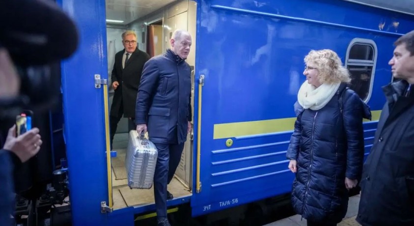 ოლაფ შოლცი კიევში ჩავიდა