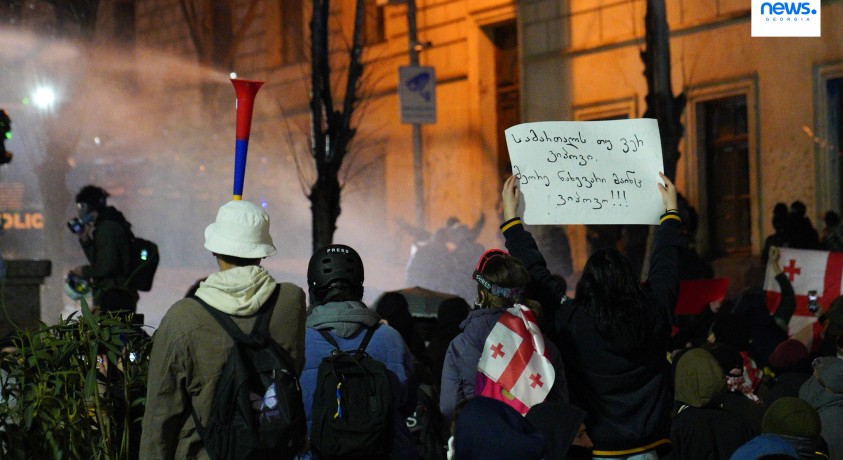 თბილისი, რუსთაველის გამზირი, ღამის 12-ის ნახევარი, 4 დეკემბერი, 2024 წელი