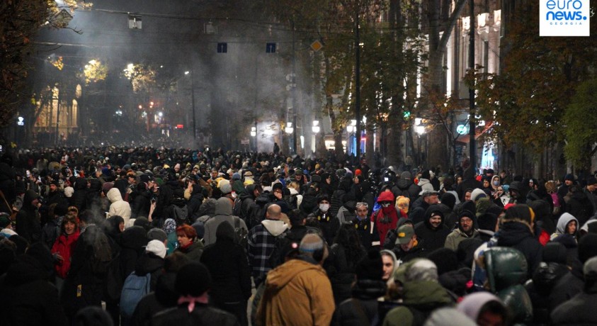 თბილისი, რუსთაველის გამზირი, ღამის პირველი საათი, 4 დეკემბერი, 2024 წელი