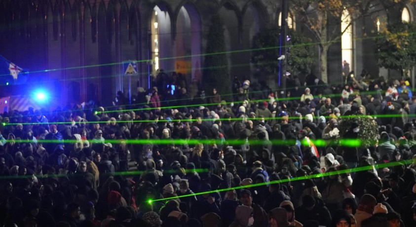 თბილისი, ვითარება საპროტესტო აქციაზე, 23:15, 7 დეკემბერი, 2024 წელი