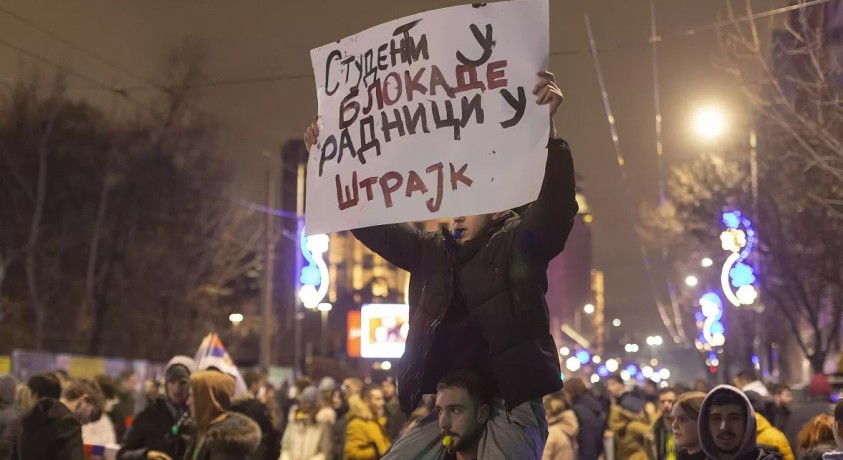 სერბეთში სტუდენტებმა ხელისუფლების საწინააღმდეგო აქცია გამართეს