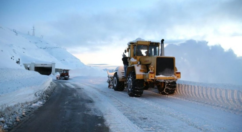 საქართველოს რეგიონებში დიდთოვლობამ პრობლემები შექმნა