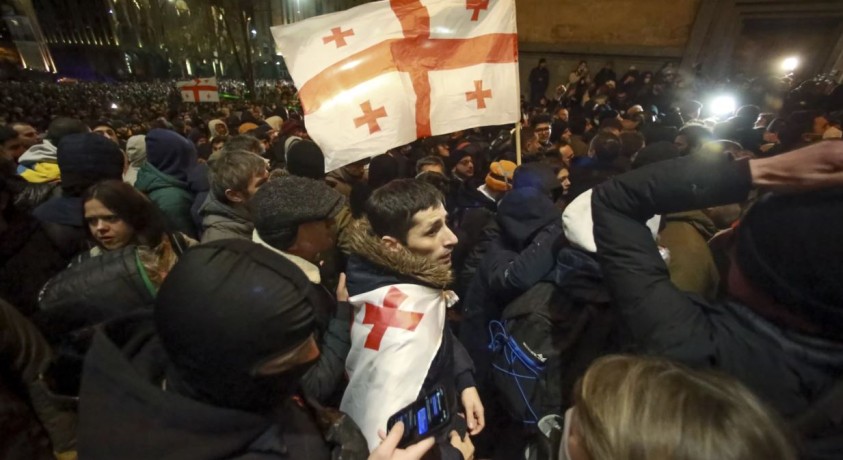 თბილისი, რუსთაველის გამზირი, 20:20, 22 დეკემბერი, 2024 წელი