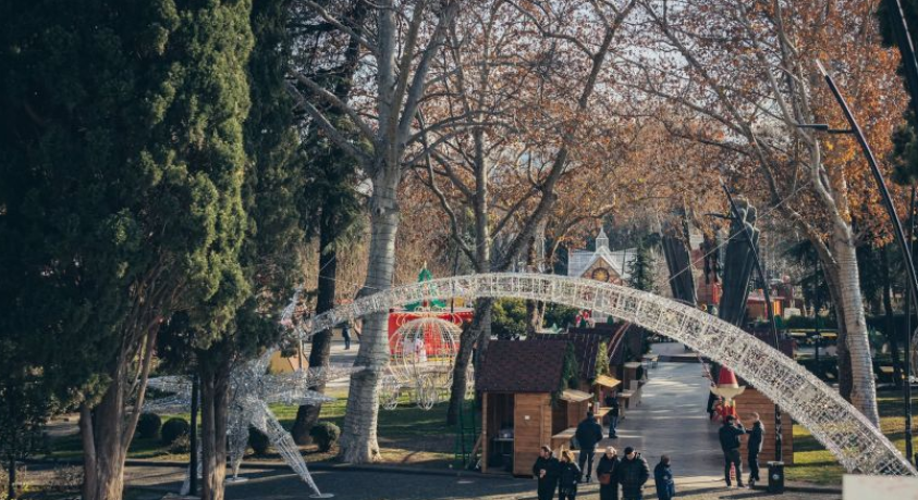 ასობით ბიზნესის უარი მერიის ორგანიზებულ საახალწლო ბაზრობებს