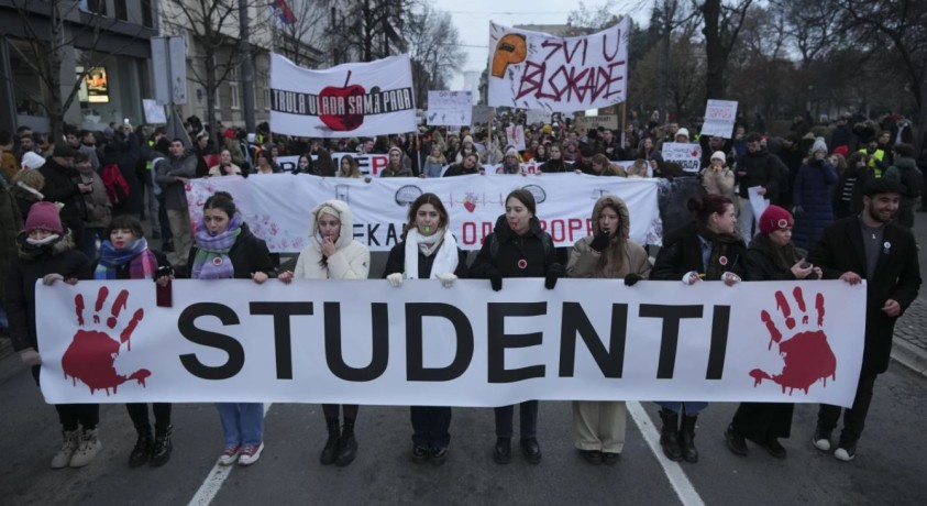 სერბეთში  სტუდენტებმა ბელგრადის საკონსტიტუციო სასამართლოსთან საპროტესტო აქცია მოაწყვეს