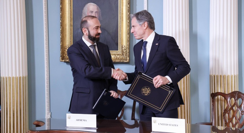 აშშ-მა და სომხეთმა სტრატეგიული პარტნიორობის ქარტია გააფორმეს