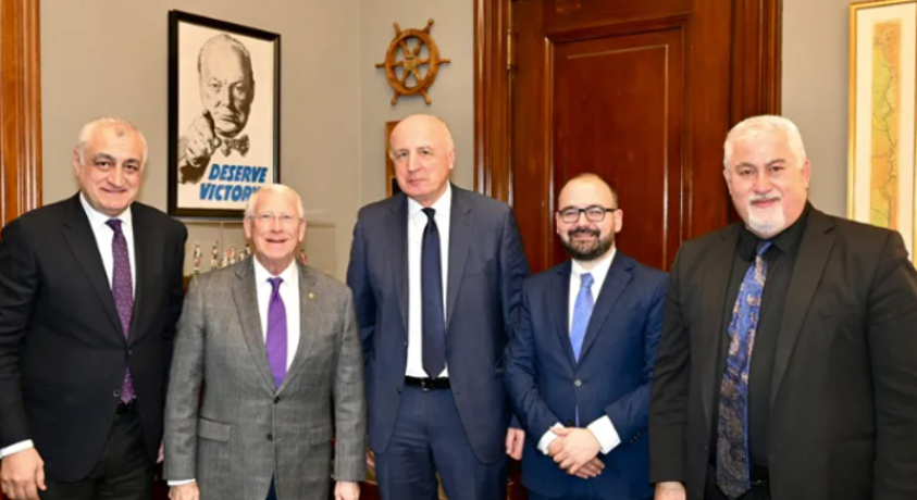 „ძლიერი საქართველოს” ლიდერები აშშ-ში ვიზიტის ფარგლებში სენატორ  როჯერ ვიკერს შეხვდნენ