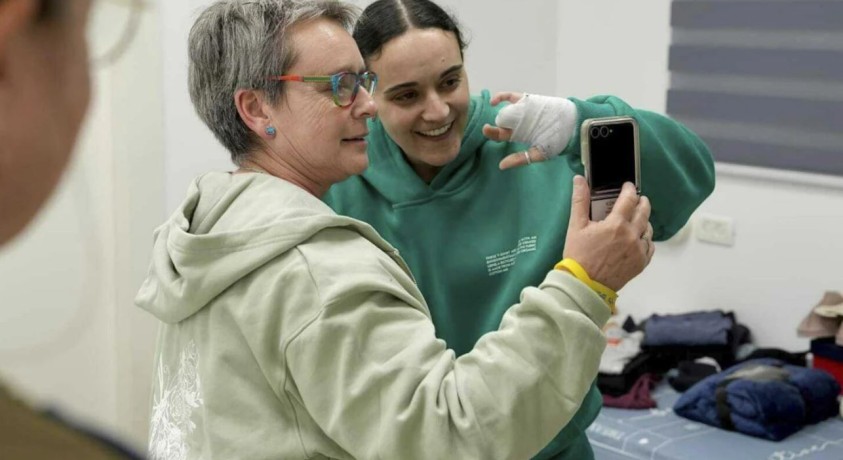 გათავისუფლებული მძევლები უკვე ისრაელში არიან