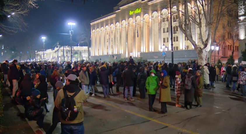 „ხალხი ითხოვს სამართალს“ – პროტესტის ხმა თბილისის ქუჩებში