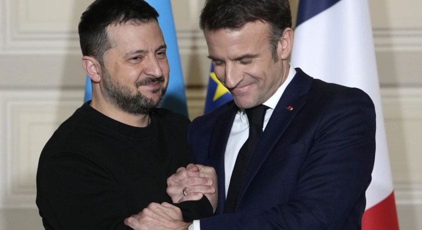 ემანუელ მაკრონის საპასუხოდ ვოლოდიმირ ზელენსკი განცხადებას ავრცელებს