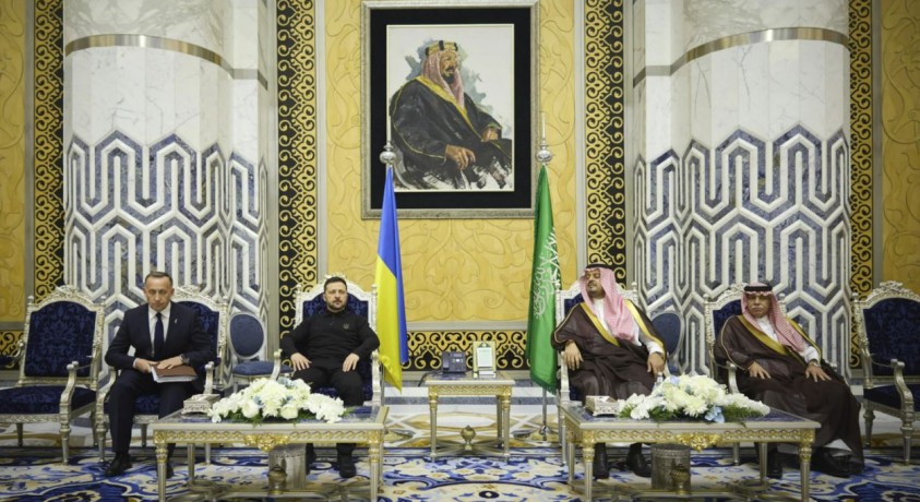 მარკო რუბიო და ვოლოდიმირ ზელენსკი საუდის არაბეთის ქალაქ ჯიდაში ჩაფრინდნენ