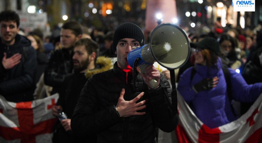 სტუდენტების განცხადებით, რუსთაველის გამზირზე პროტესტის 24-საათიან რეჟიმზე გადადიან